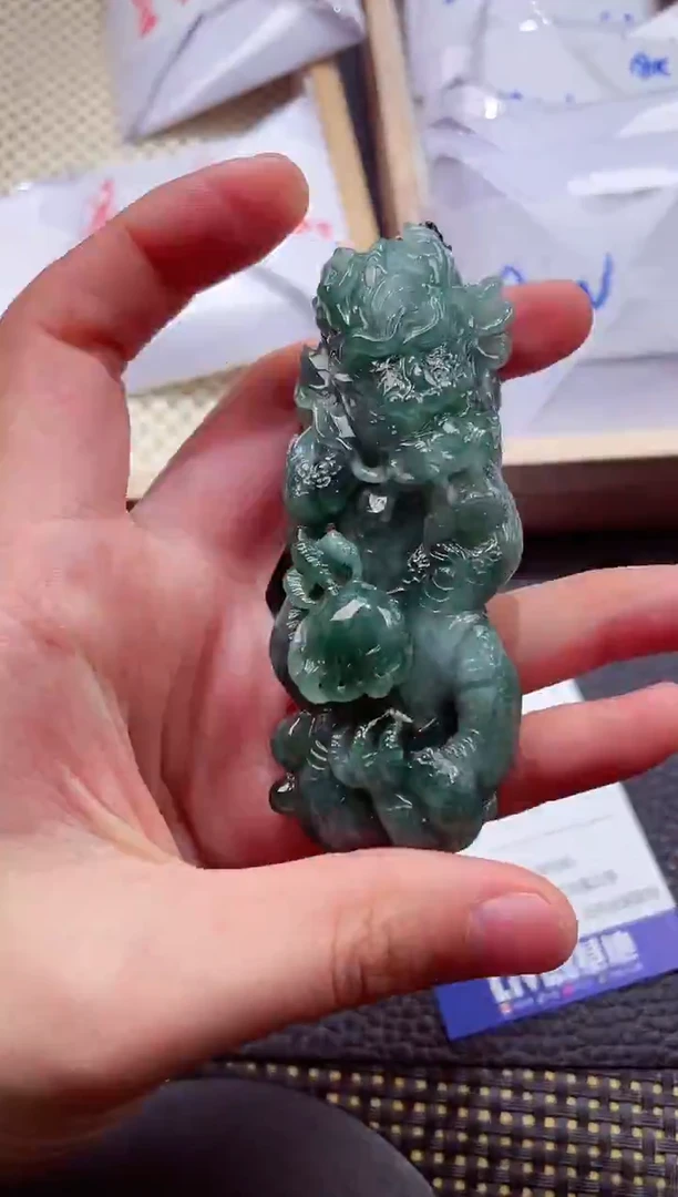 未镶嵌挂件翡翠000888