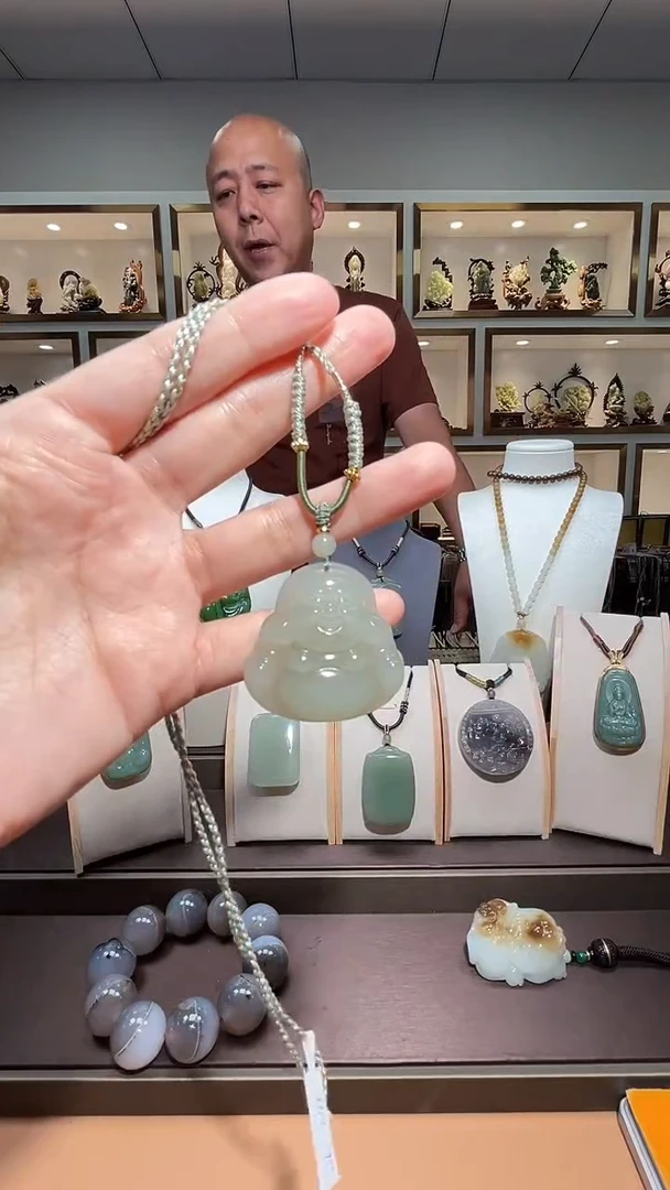 和田玉未镶嵌颈饰苏