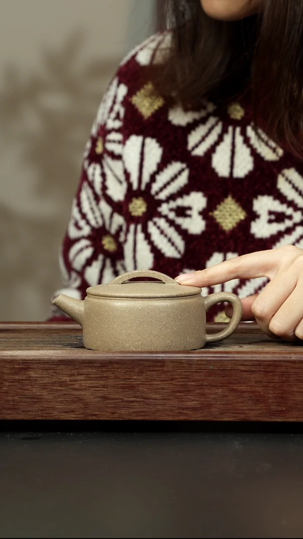 紫砂茶壶芝麻段 汉瓦
