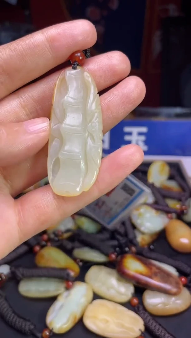 颈饰未镶嵌和田玉231