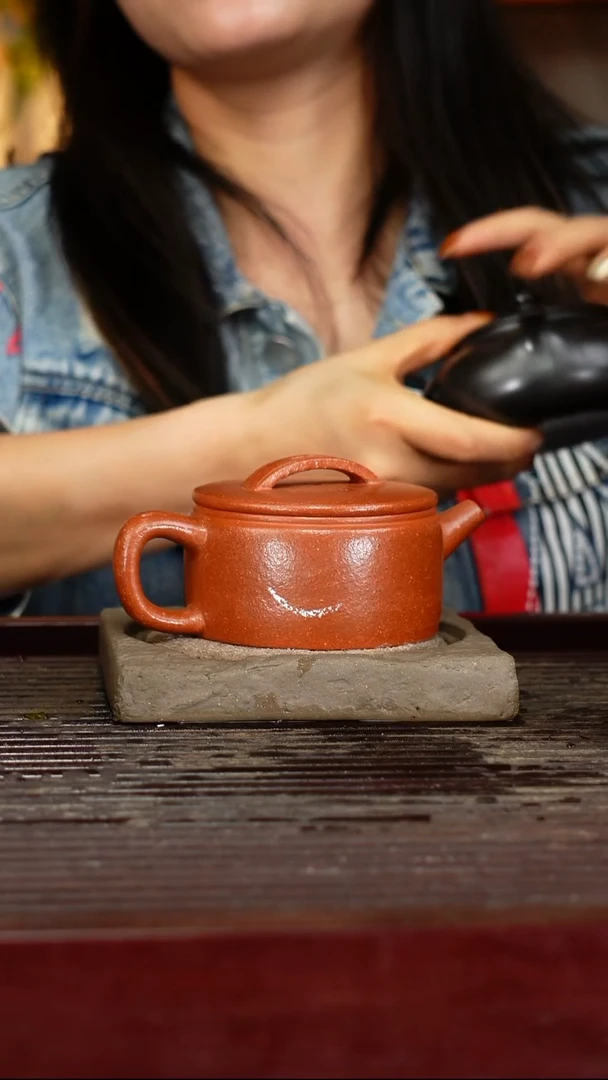 宜兴原矿紫砂壶茶壶宜兴原矿紫砂壶茶壶150C