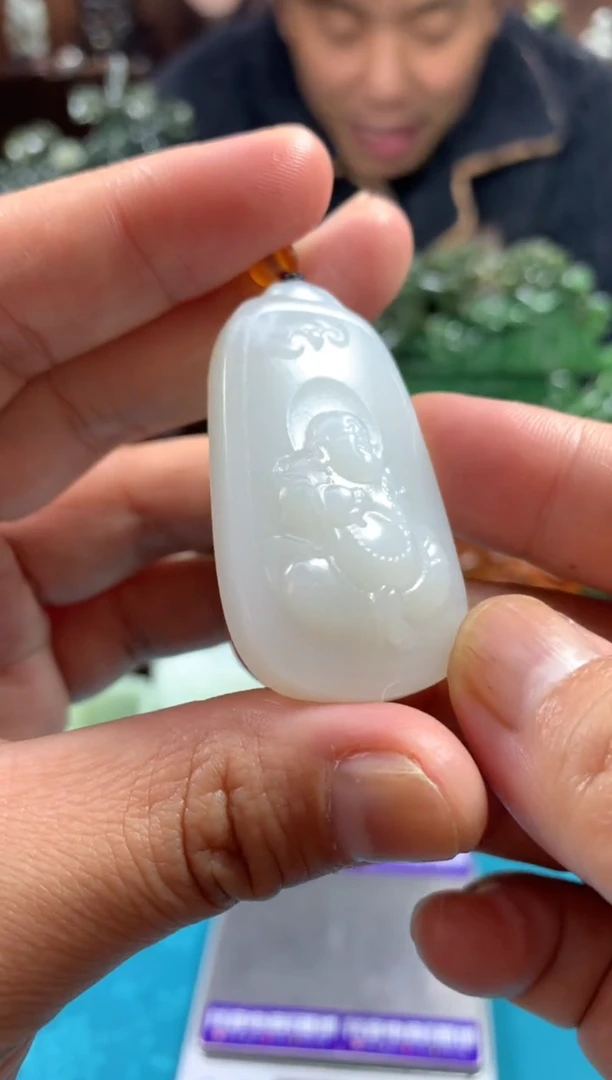 颈饰未镶嵌和田玉拍一发一