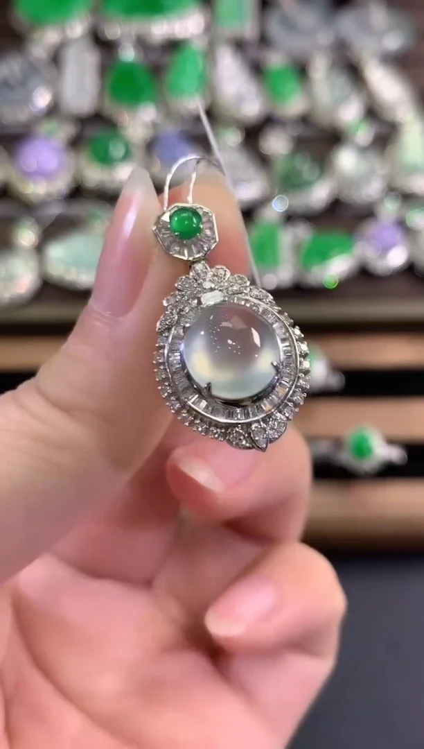 吊坠(不含链)18K金镶嵌翡翠c116