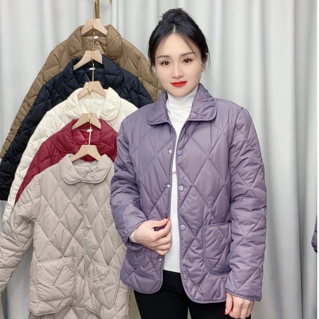 春季新款百搭轻薄短款减龄休闲整张棉大菱格翻领妈妈女款棉服外套