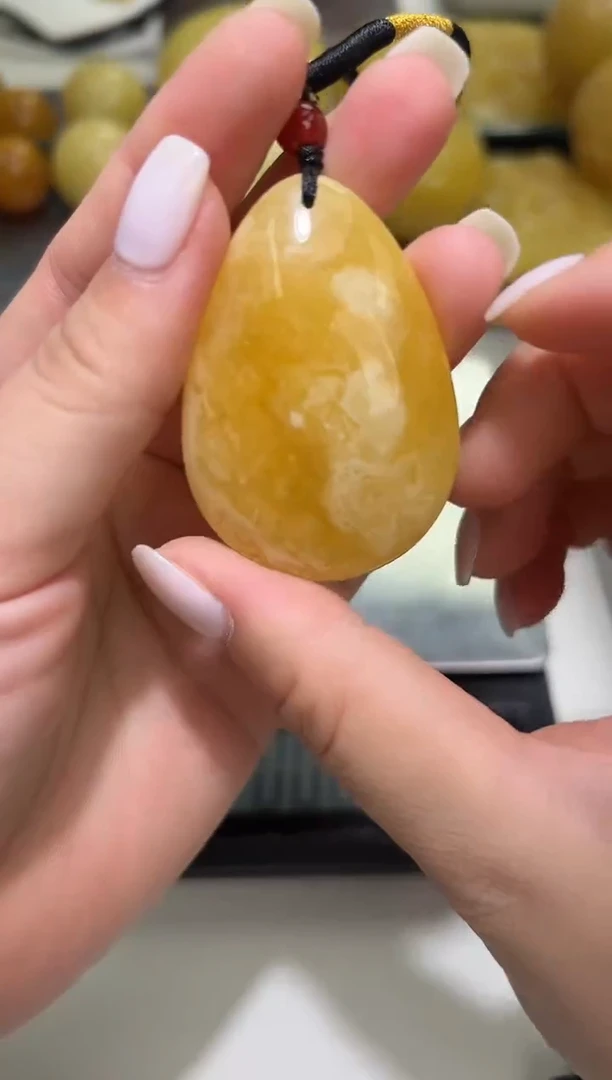 裸石琥珀未镶嵌琥珀蜜蜡吊坠