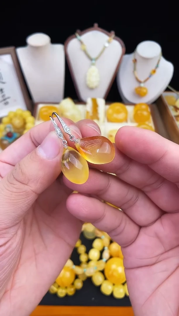 琥珀未镶嵌珠宝奇石柒月