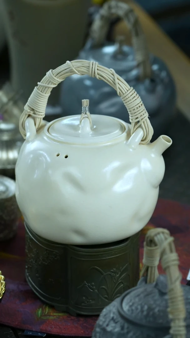 景德镇手绘茶具直接炸