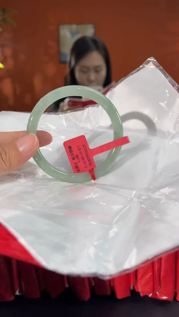 未镶嵌手镯翡翠1   56.5