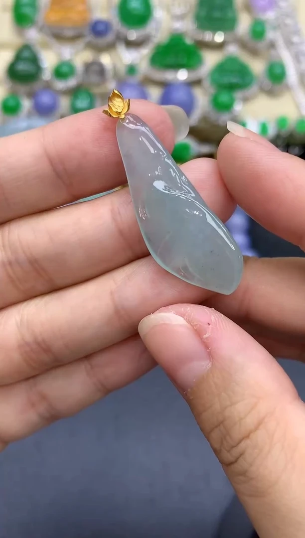颈饰18K金镶嵌翡翠109-中国好珍宝