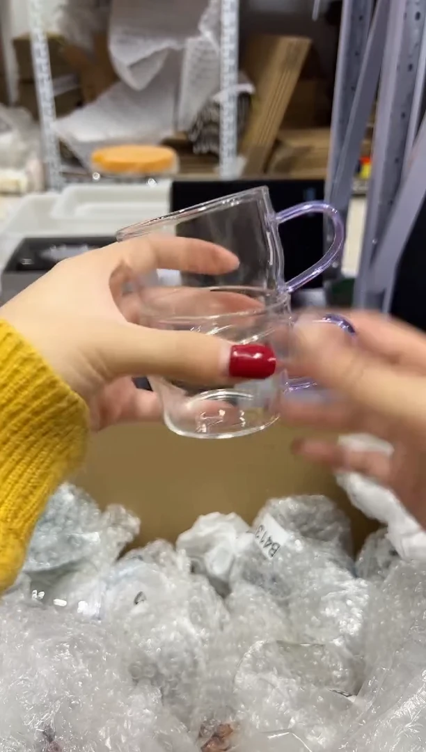 束腰把杯紫色简易包装