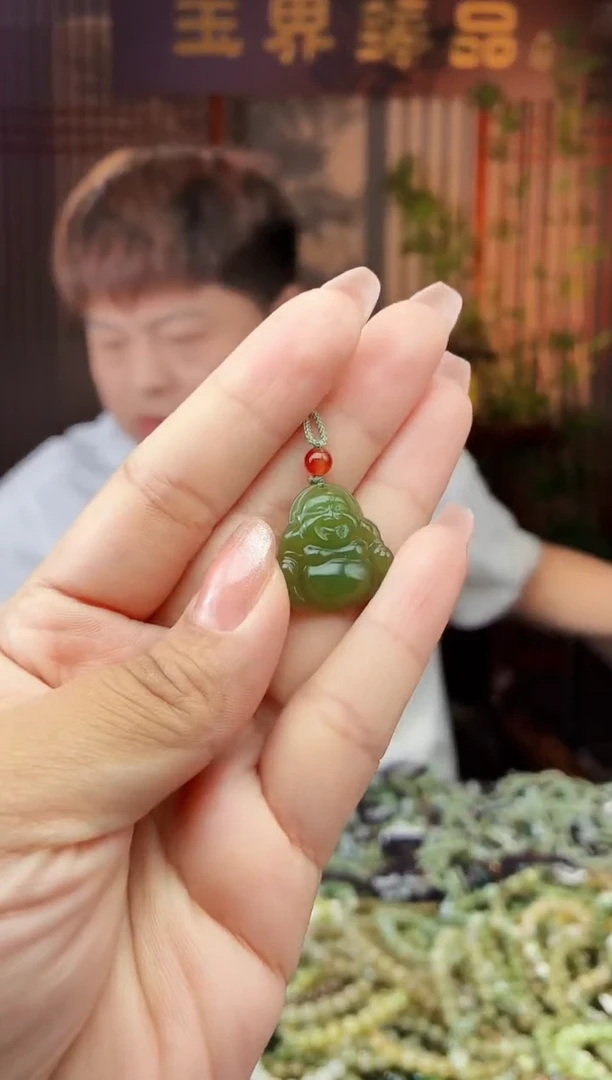 和田玉未镶嵌颈饰拍一发一