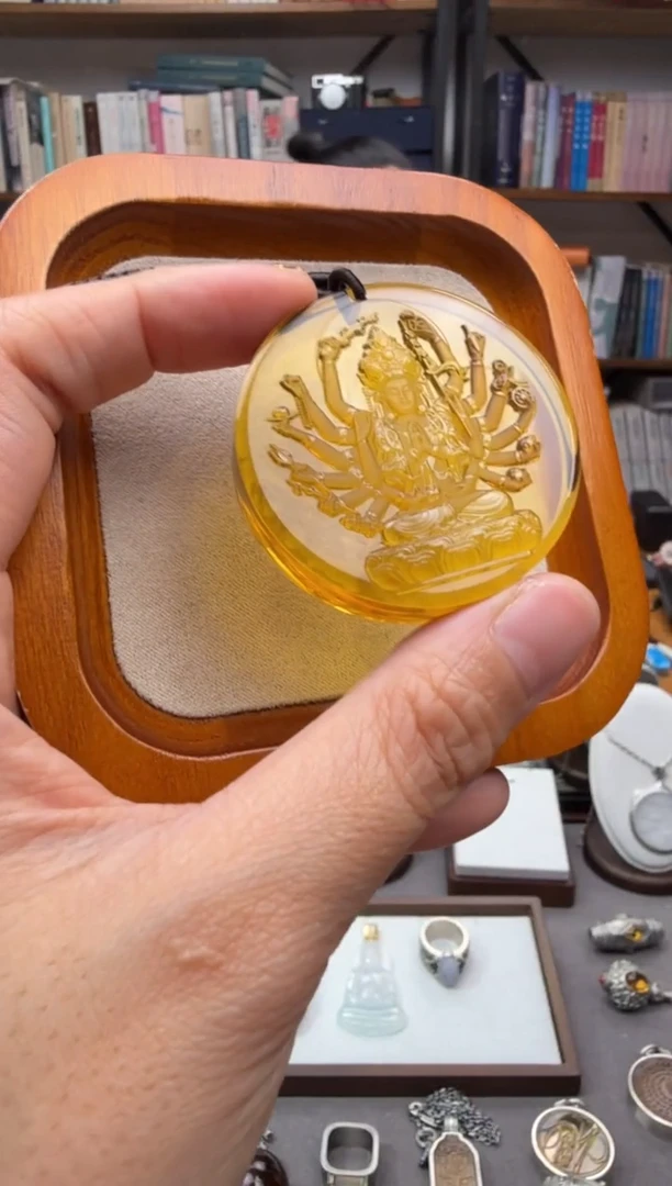 琥珀颈饰未镶嵌准提佛母吊坠