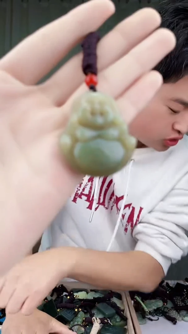 颈饰未镶嵌和田玉和田玉拍一发一，多样性发货！