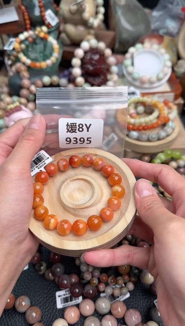 石英质玉未镶嵌手链8Y9395