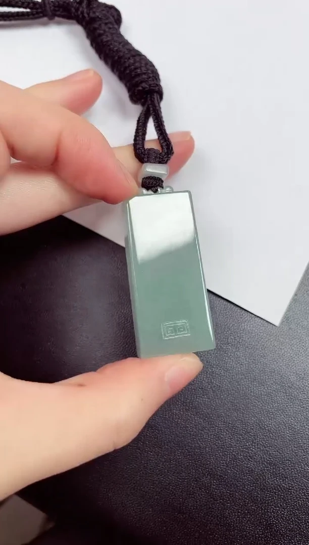 颈饰未镶嵌翡翠天然缅甸翡翠A货