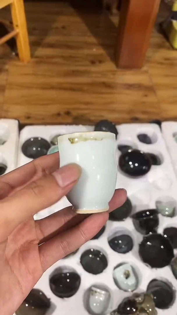 【山隐青瓷】龙窑柴烧杯子　月白釉点彩　　微瑕　　　20CC