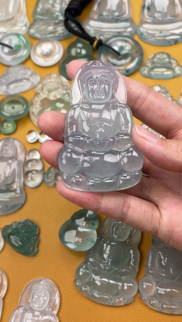 翡翠未镶嵌吊坠(不含链)观音 64 40 6