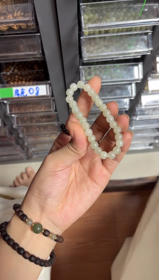 和田玉未镶嵌颈饰036-和田玉-素单圈