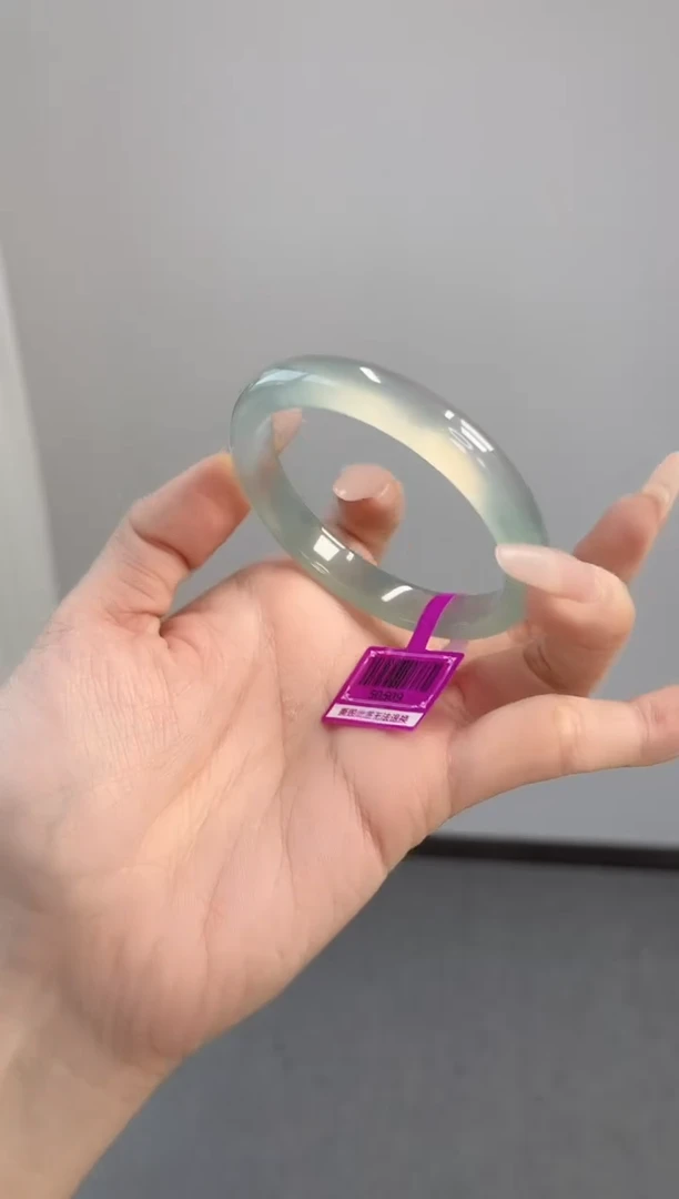 【闪购商品】玛瑙/玉髓手镯未镶嵌52-53圈