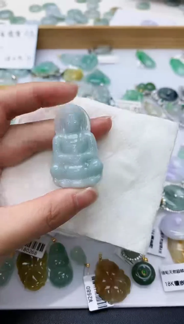 颈饰未镶嵌翡翠天然A货