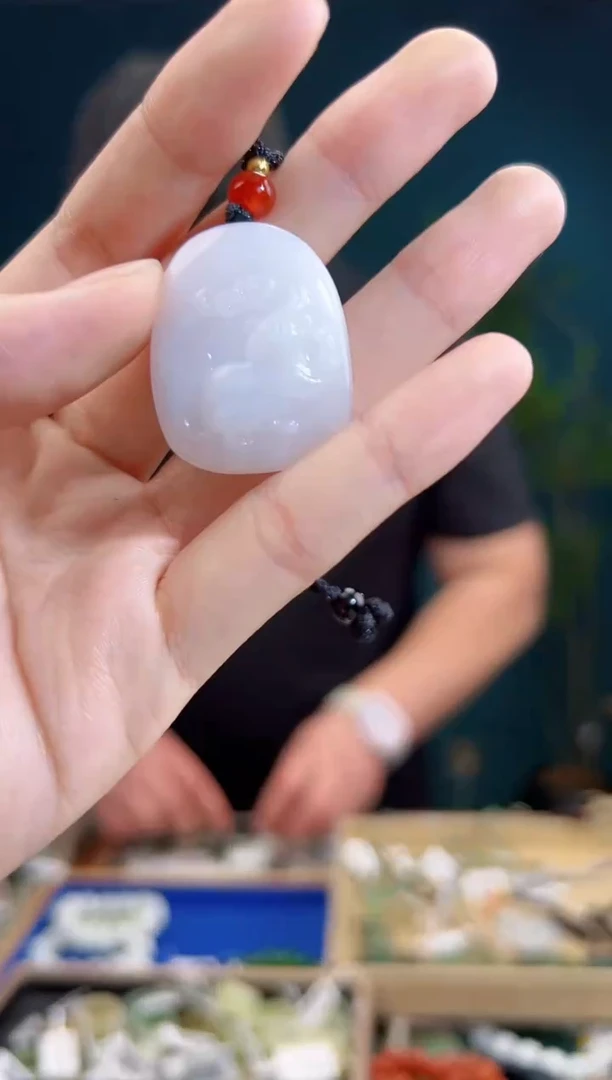 颈饰未镶嵌和田玉一物一证 拍一单发一个