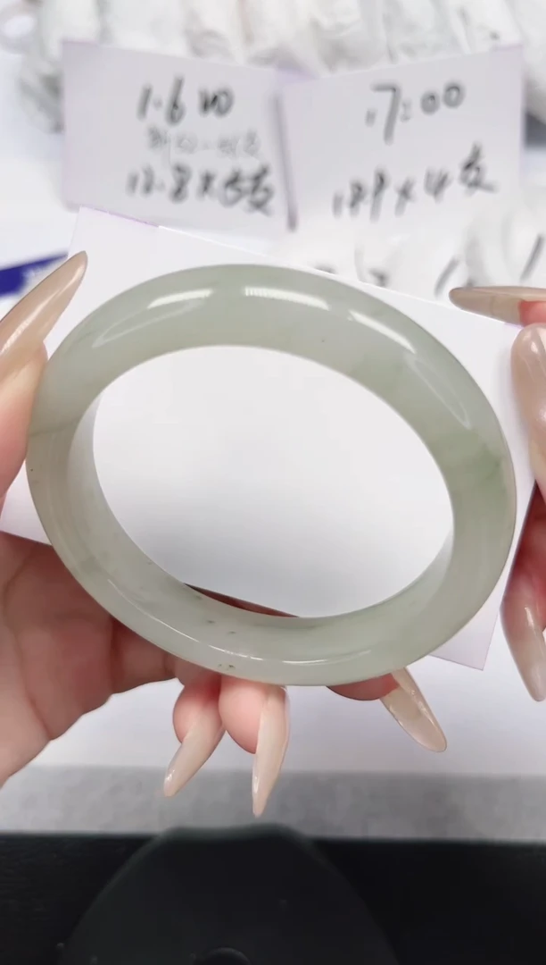 未镶嵌手镯石英岩玉176-56/57