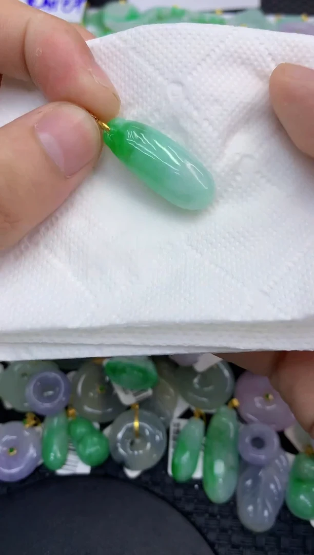 颈饰未镶嵌翡翠天然缅甸A货翡翠