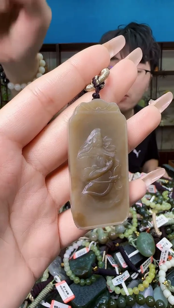 颈饰未镶嵌和田玉多样性发一