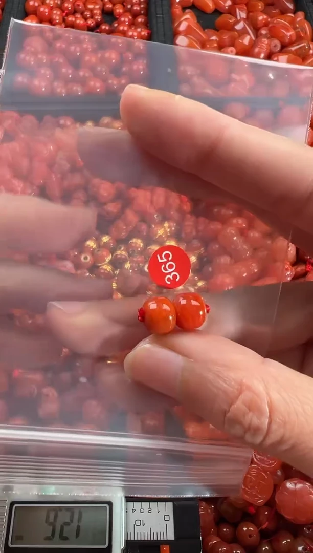 【闪购商品】南红玛瑙颈饰未镶嵌1