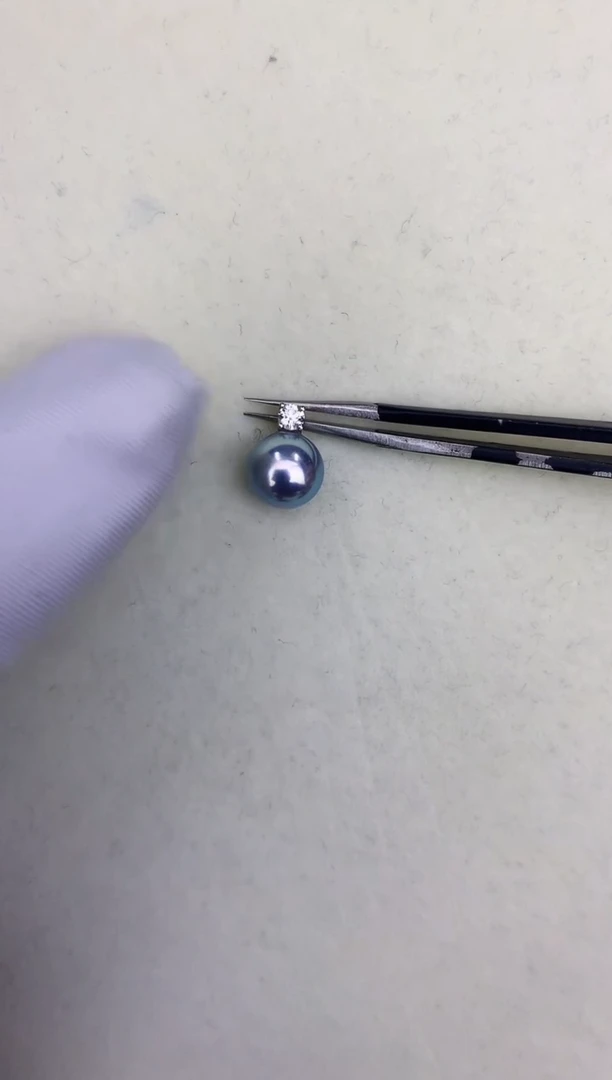 18K金镶嵌DA海水珍珠 GD079 7.5-8 五分钻真多麻王妃吊坠