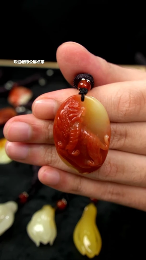 寿山石芙蓉老虎挂坠