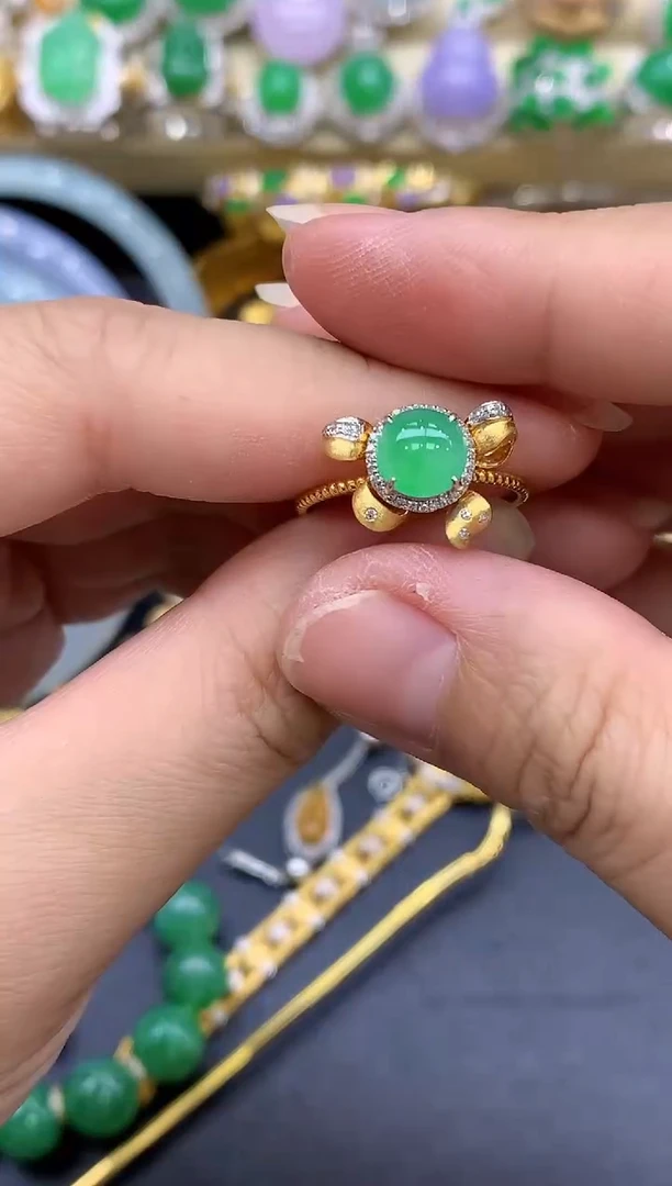 18K金镶嵌戒指翡翠270-中国好珍宝