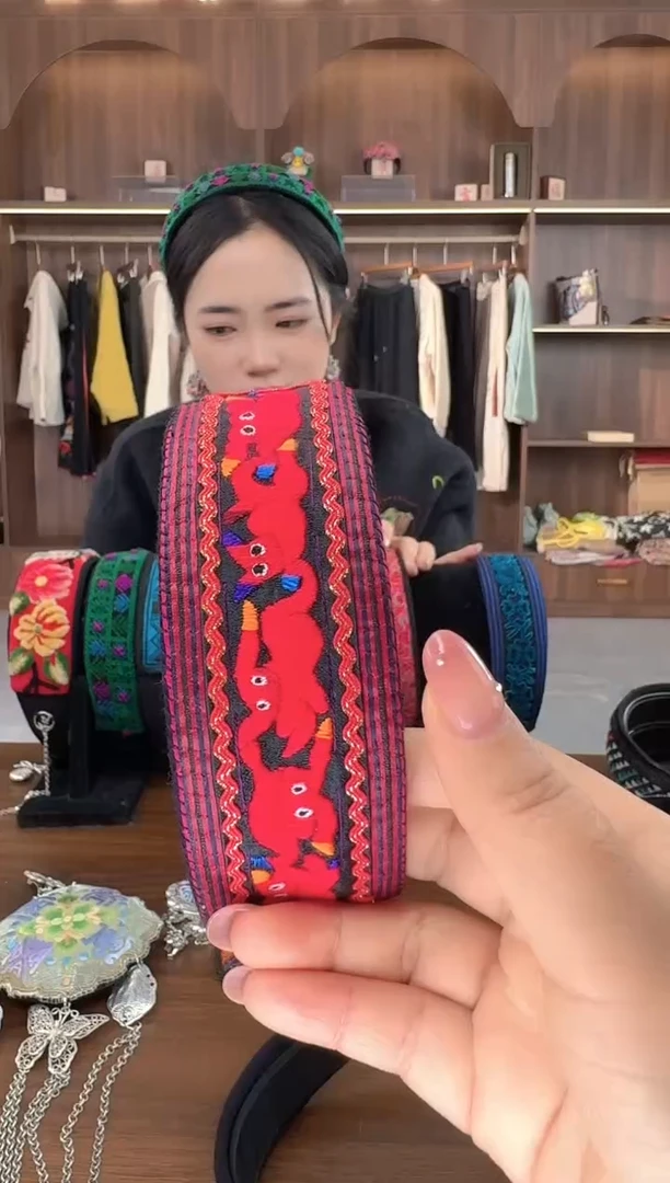 刺绣扶光苗绣传承L8