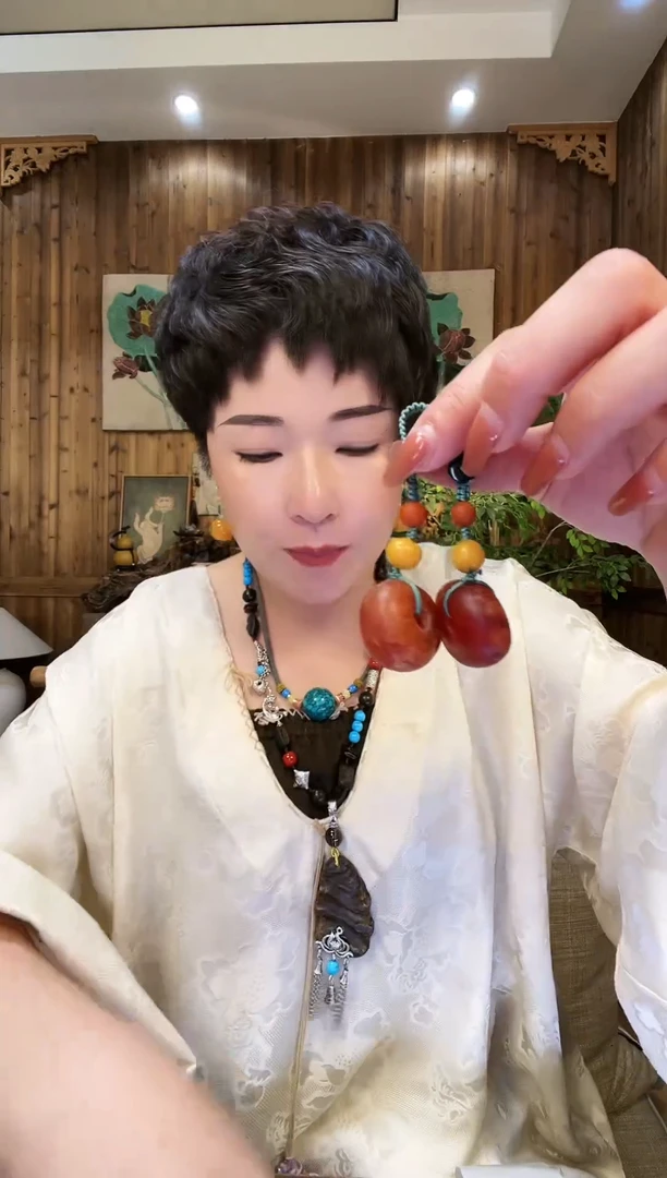 未镶嵌颈饰琥珀00000000577