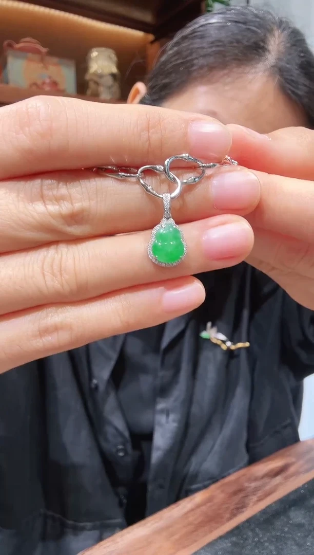 吊坠(不含链)18K金镶嵌翡翠00002680