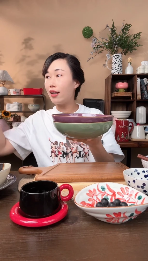 陶瓷8英寸异形碗2只微瑕