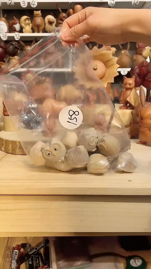【闪购商品】香榧木木雕摆件可爱卡通