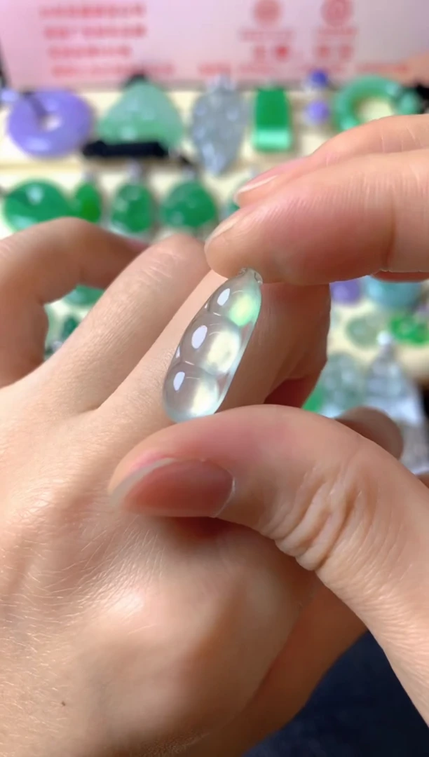 未镶嵌定制翡翠开*裸玉（客户意向镶嵌）