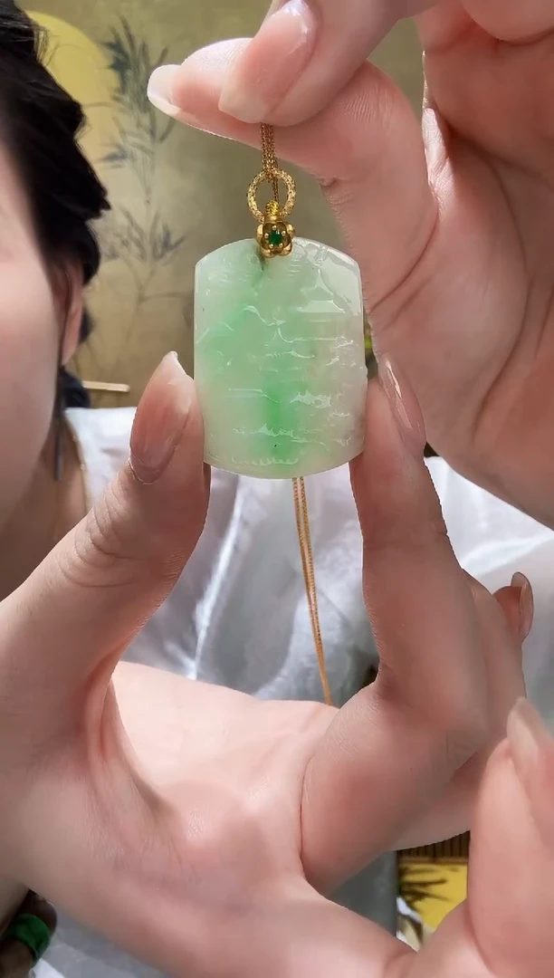 颈饰未镶嵌翡翠吊坠