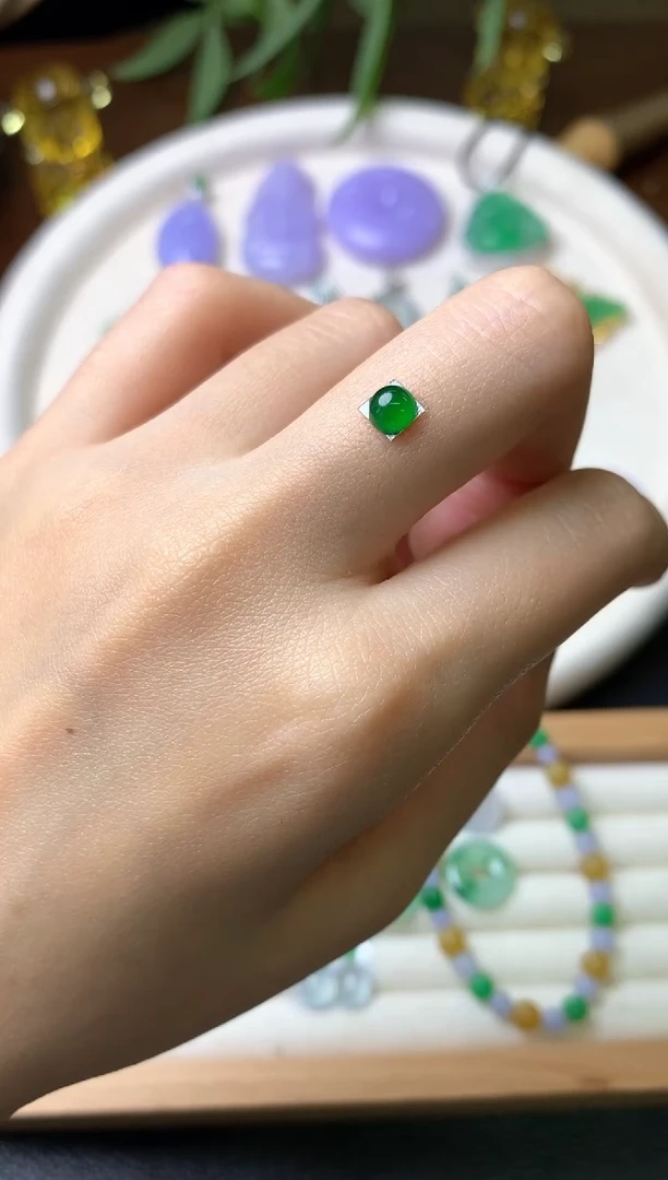 【闪购商品】定制翡翠未镶嵌裸石（镶嵌定制）