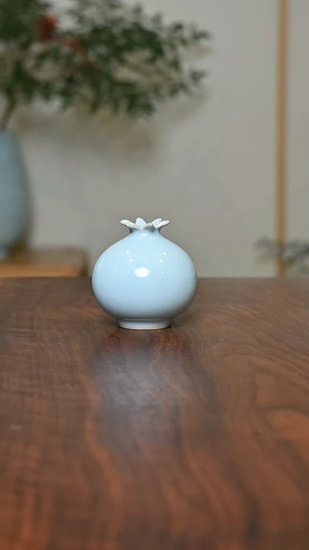 石榴瓶 天青 微瑕 朱家汝窑款