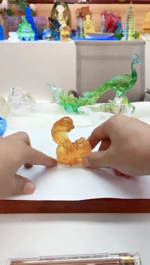 手工艺品琉璃琥珀色生肖蛇小摆件