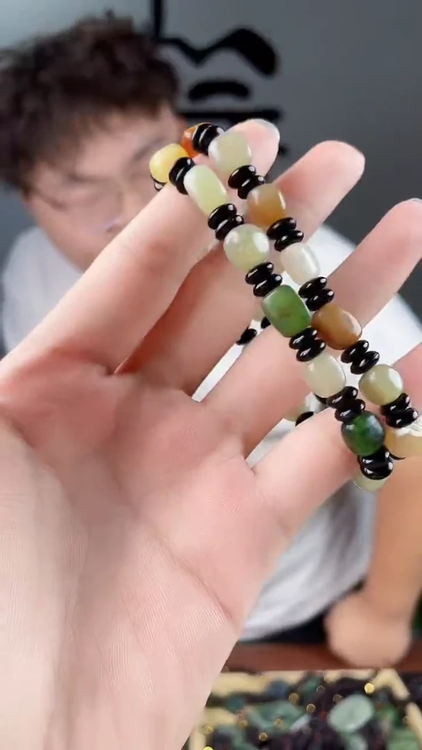 和田玉未镶嵌颈饰拍一发一，多样性发货