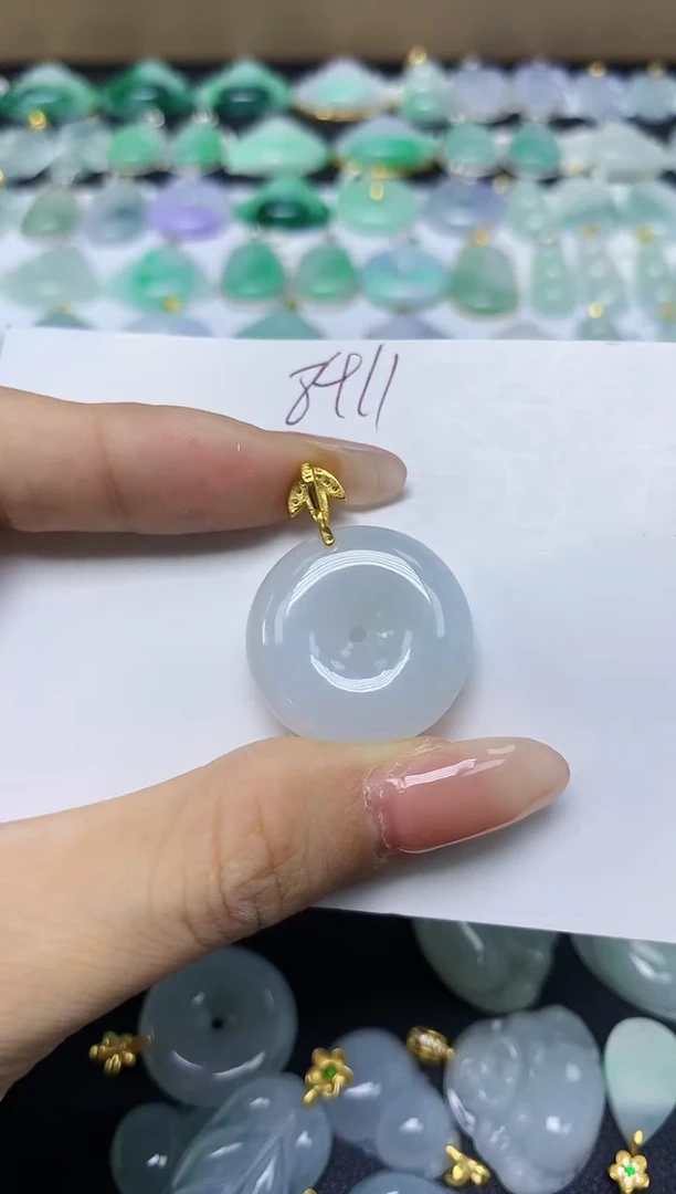 翡翠未镶嵌颈饰 天然缅甸翡翠A货