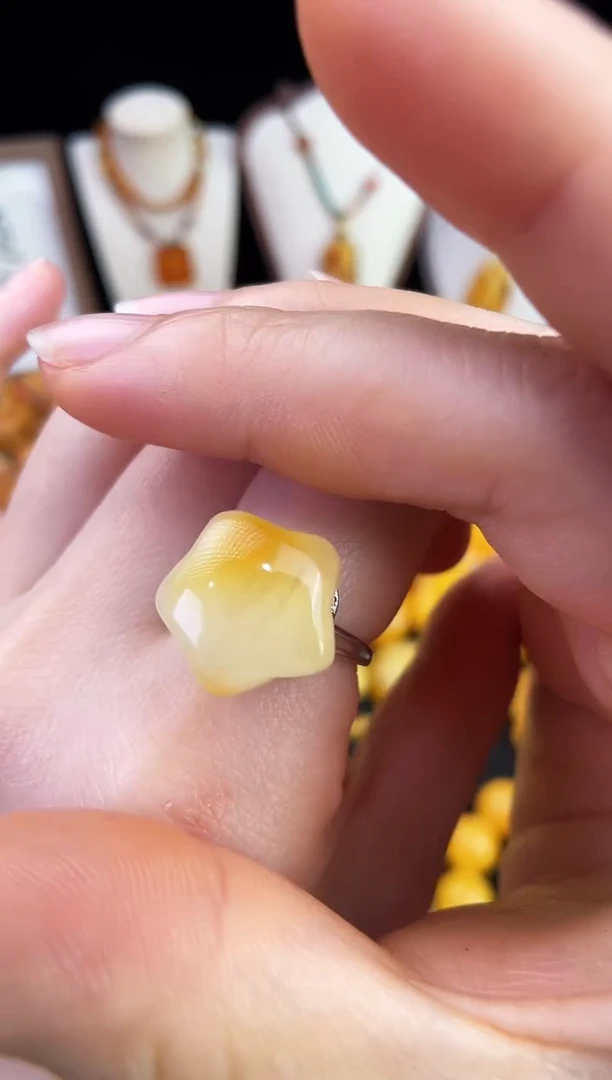 琥珀未镶嵌珠宝奇石柒月