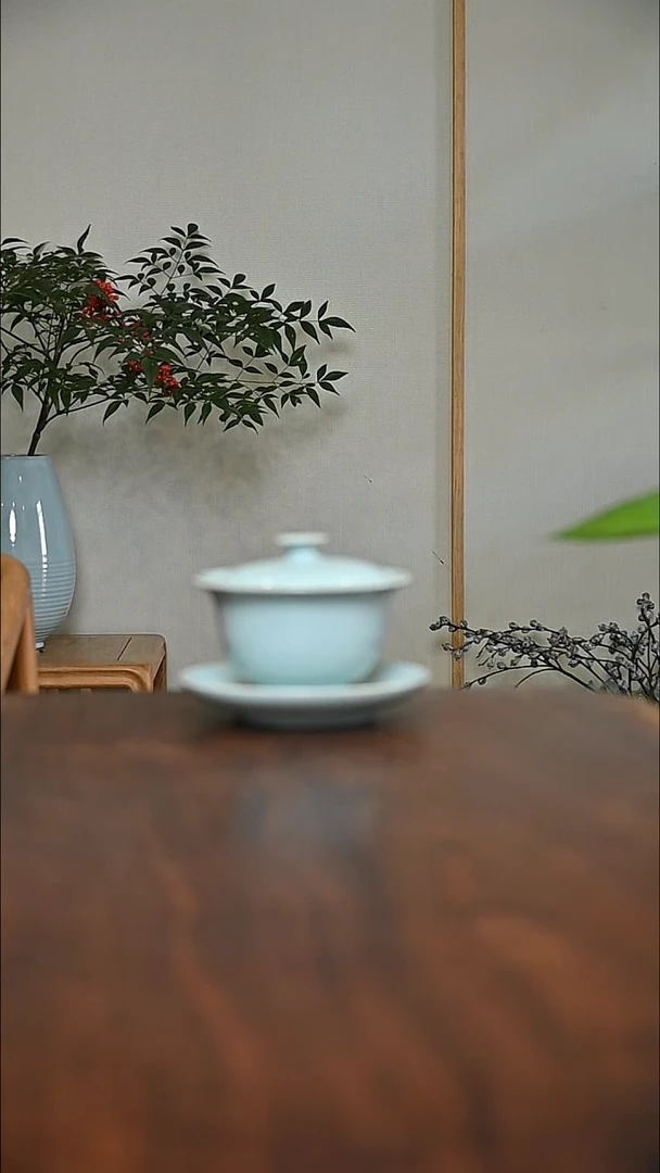 元宝盖碗 天青 微瑕 朱法喜款