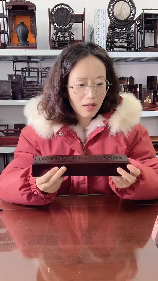 微凹黄檀（南美大红酸枝）香盒   55