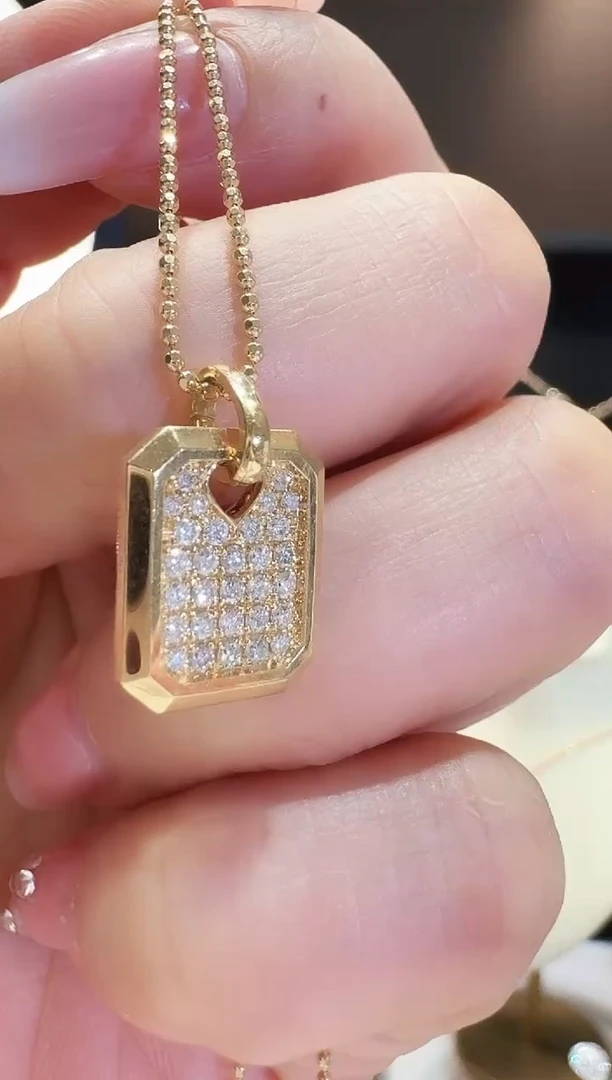 【闪购商品】钻石吊坠(不含链)18K金镶嵌方牌吊坠