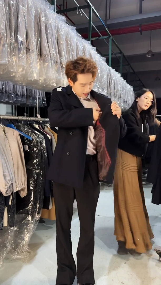 男款大衣孤品福利价！！ 150斤