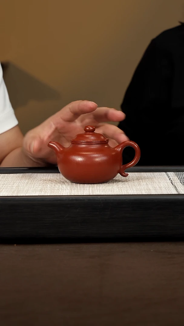 茶壶紫砂【P012】大亨莲子   160c  SZY